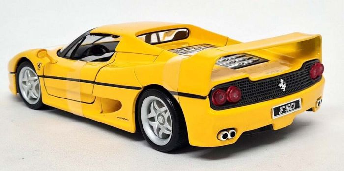 Maisto Ferrari F50 1/18 - Châssis Miniature - Occasion Bon état