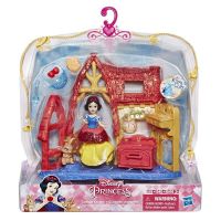 Disney Princess Snow White Cottage Kitchen Playset